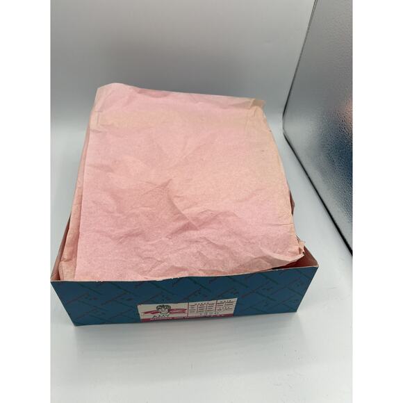 Madame Alexander 12” Doll Little Women Amy in Yellow Dress with Tag & Stand - Picture 5 of 7